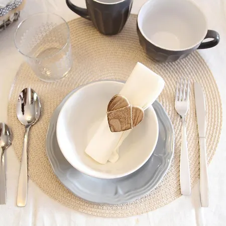Melina Bed and Breakfast *